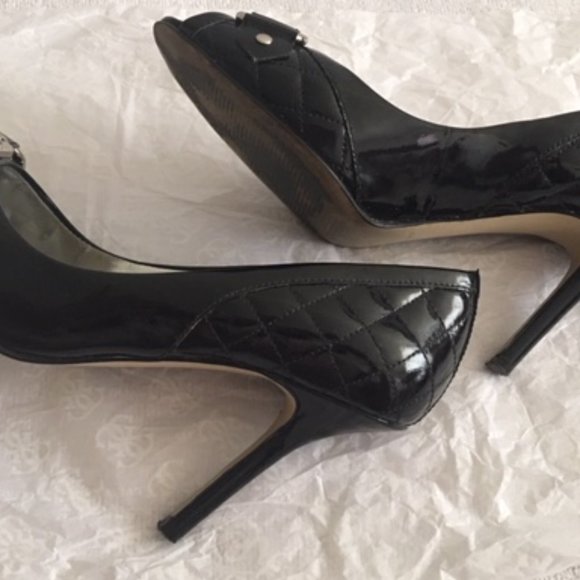 95% New Black Guess open toe heels - Picture 2 of 4